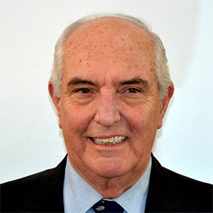 <span>Alessandro San Bonifacio</span><p>a.sanbonifacio@pactumitalia.com </p><p>Iscritto all’albo professionale degli avvocati di Roma dal 1978 e patrocinante in Cassazione dal 2002 è diventato partner dello Studio Avv. Ercole Graziadei – Associazione professionale – nel 1981 e, dallo scioglimento di quello studio nel 1994, ha fondato lo Studio Legale Internazionale che, nel 2003, ha assunto la denominazione “San Bonifacio e Associati”. Nel settembre 1999, ha iniziato la propria collaborazione con K Studio Associato (parte del network KPMG), assumendo la responsabilità del dipartimento legale dello studio di Roma e ne ha continuato a far parte come consulente esterno fino alla data del 30 settembre 2012. Ha raggiunto i più elevati livelli di esperienza professionale, nel campo del diritto civile, con particolare riguardo alla contrattualistica ed alla materia del diritto commerciale, bancario e societario, a livello nazionale ed internazionale. Ha assistito ed assiste numerosi ed importanti clienti, oltre che nei settori suddetti, in quelli concernenti il diritto d’autore e le sistemazioni e gestioni patrimoniali. Svolge attività di contenzioso, davanti ad autorità giudiziarie nazionali ed estere ed in sede arbitrale. Oltre all’italiano, parla correntemente l’inglese ed il francese.</p>