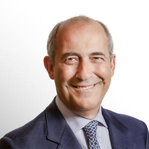 <span>Vincenzo Donnamaria</span><p>v.donnamaria@pactumitalia.com </p>   <p>Avvocato e revisore legale. E’ stato partner di KPMG dal 1989 al 2015 e responsabile nazionale di KSTUDIO Associato dal 2000 al 2011. Presidente del collegio sindacale di numerose società di capitali, alcune delle quali quotate in Borsa. Esperto in diritto tributario e societario, corporate governance, contrattualistica, operazioni straordinarie, M&A e due diligence. Autore di pubblicazioni in materia di diritto tributario. Esperto nel settore farmaceutico.</p>